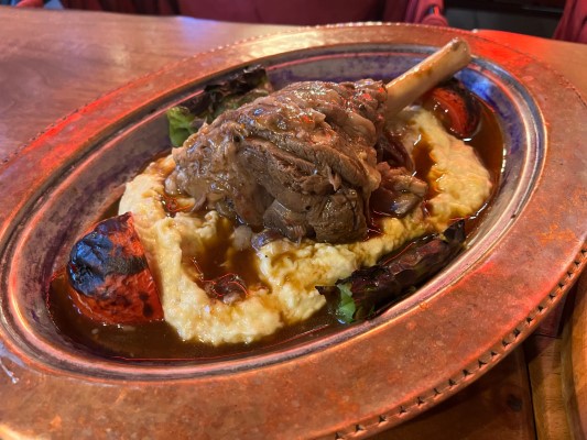 Gulhane Sark Sofras?